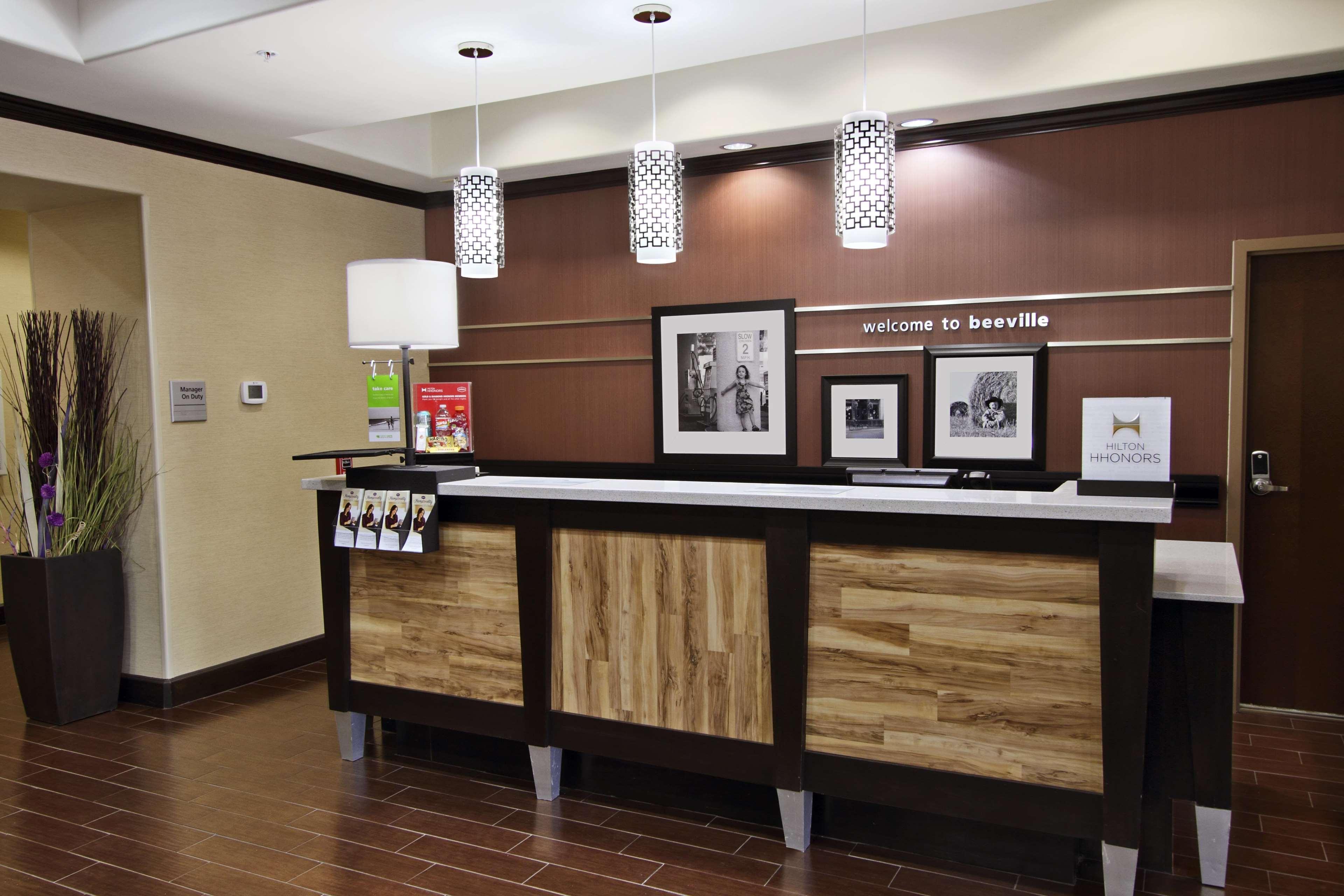 Hampton Inn Beeville Luaran gambar