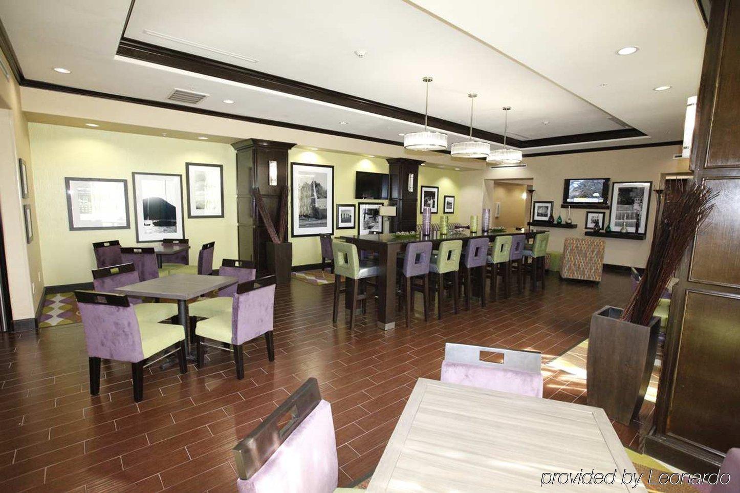 Hampton Inn Beeville Restoran gambar